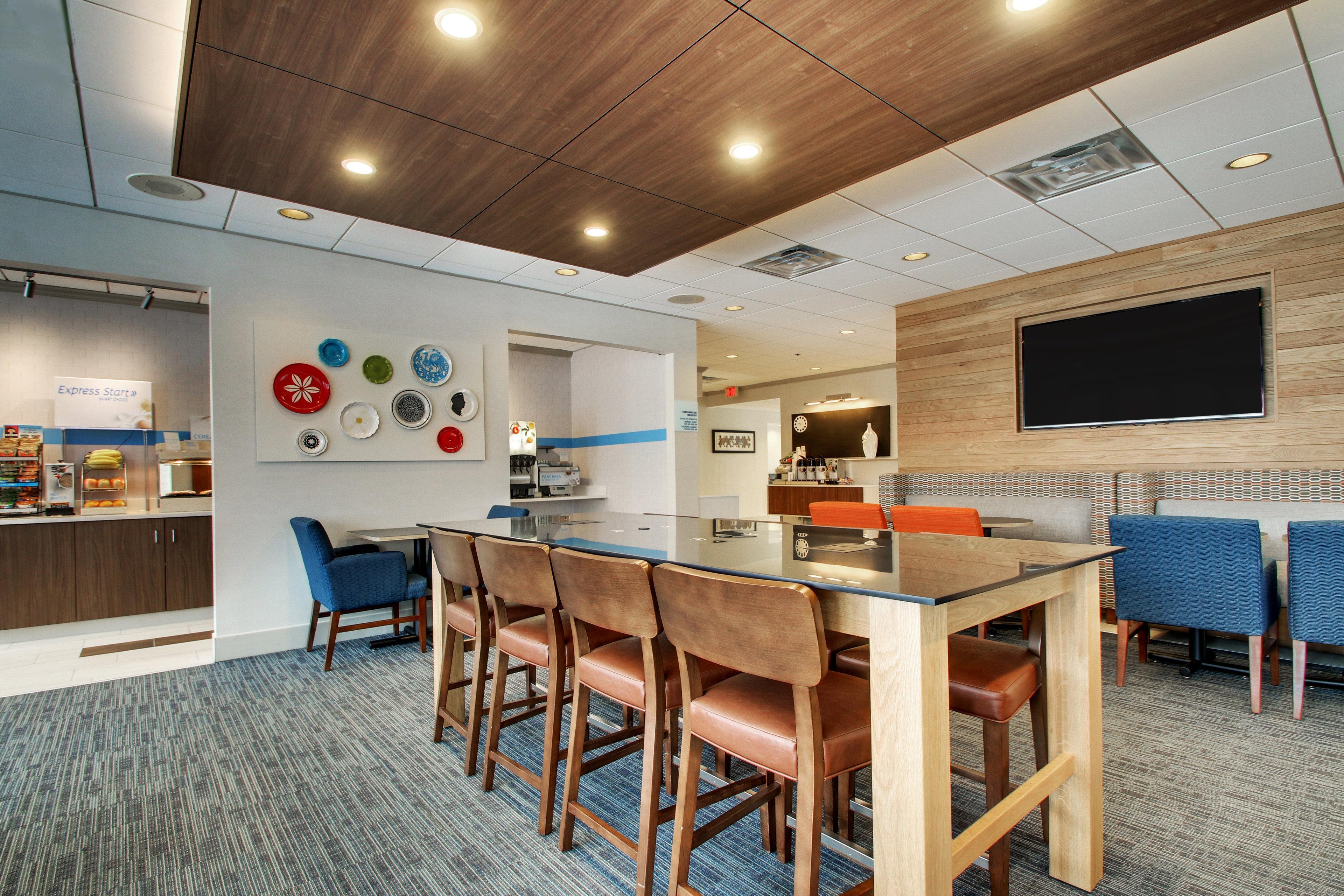 Holiday Inn Express Poughkeepsie By Ihg Exterior foto