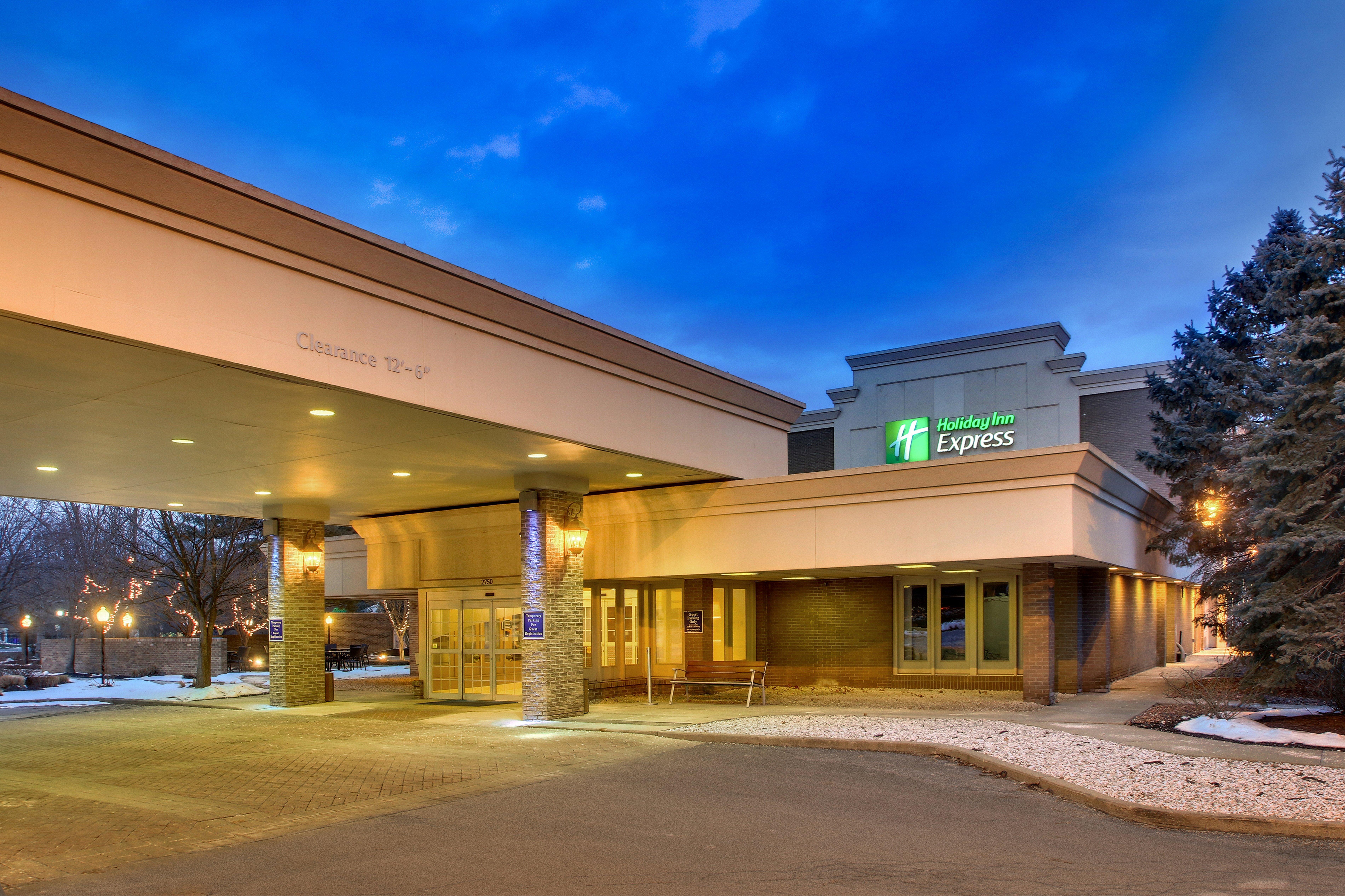 Holiday Inn Express Poughkeepsie By Ihg Exterior foto
