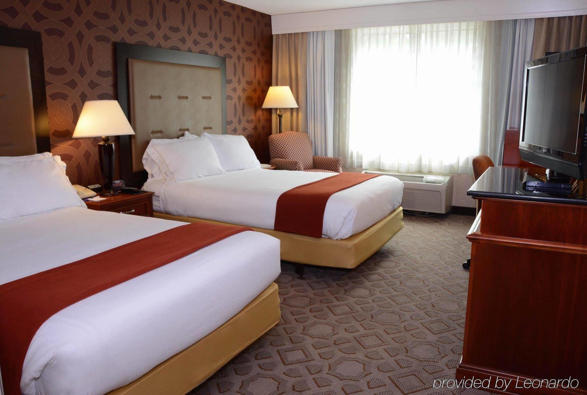 Holiday Inn Express Poughkeepsie By Ihg Exterior foto